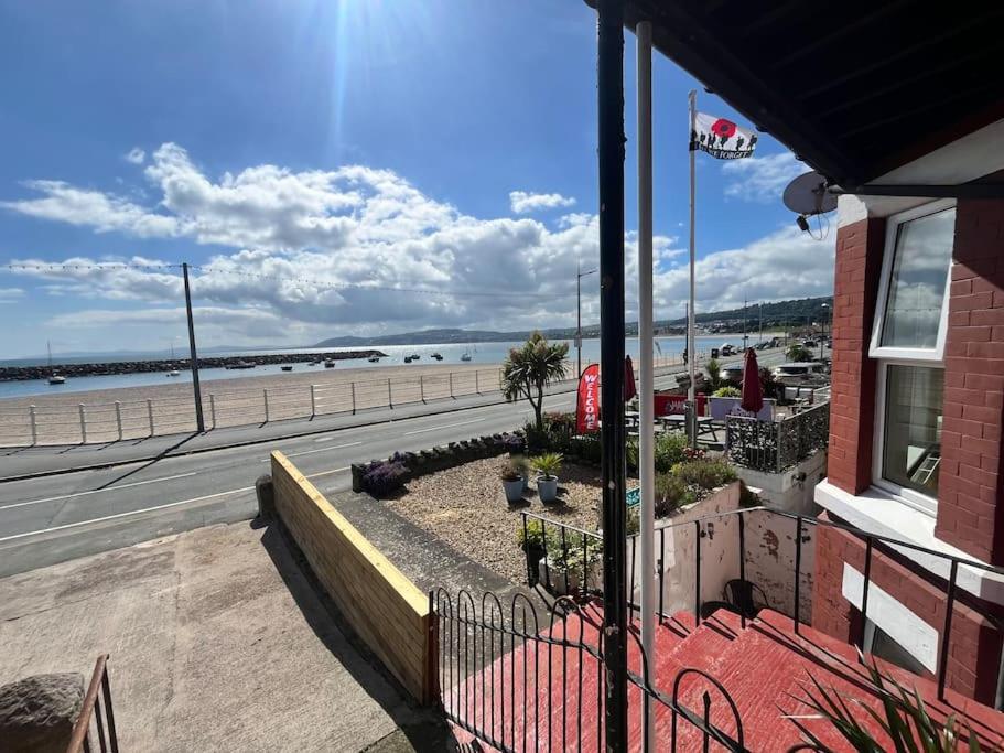 Stunning 2 Bedroom Ground Floor Sea View Apartment Rhos-on-Sea Luaran gambar
